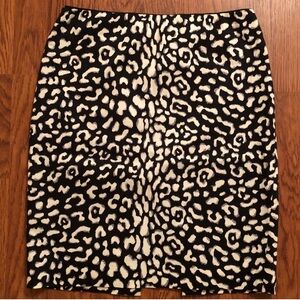White House Black Market Black and White Knee-Length Pencil Skirt